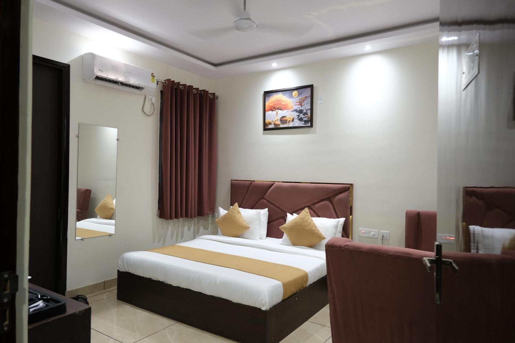 Hotel De Hocks Deluxe - New Delhi Railway Station المظهر الخارجي الصورة