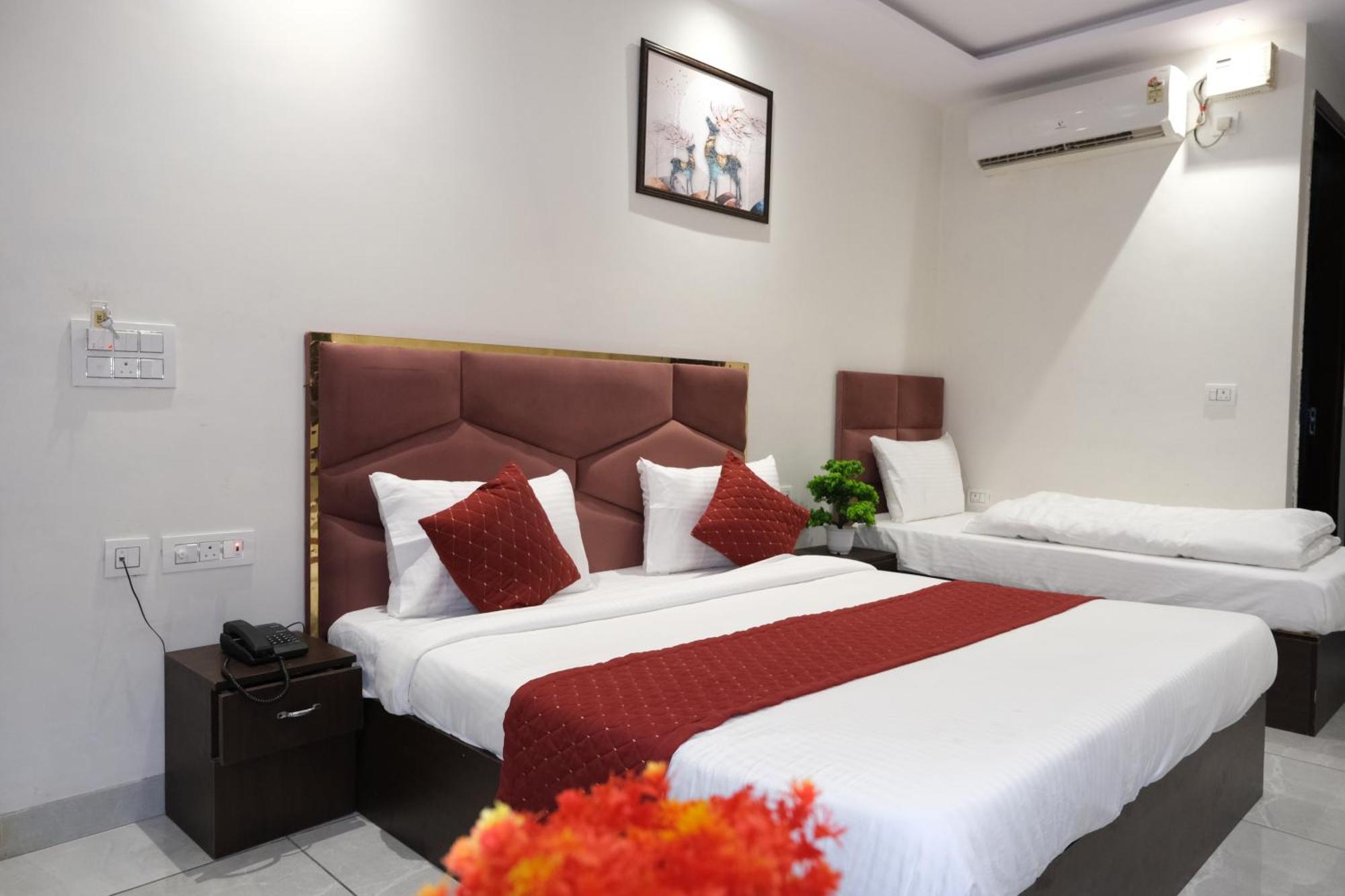 Hotel De Hocks Deluxe - New Delhi Railway Station المظهر الخارجي الصورة