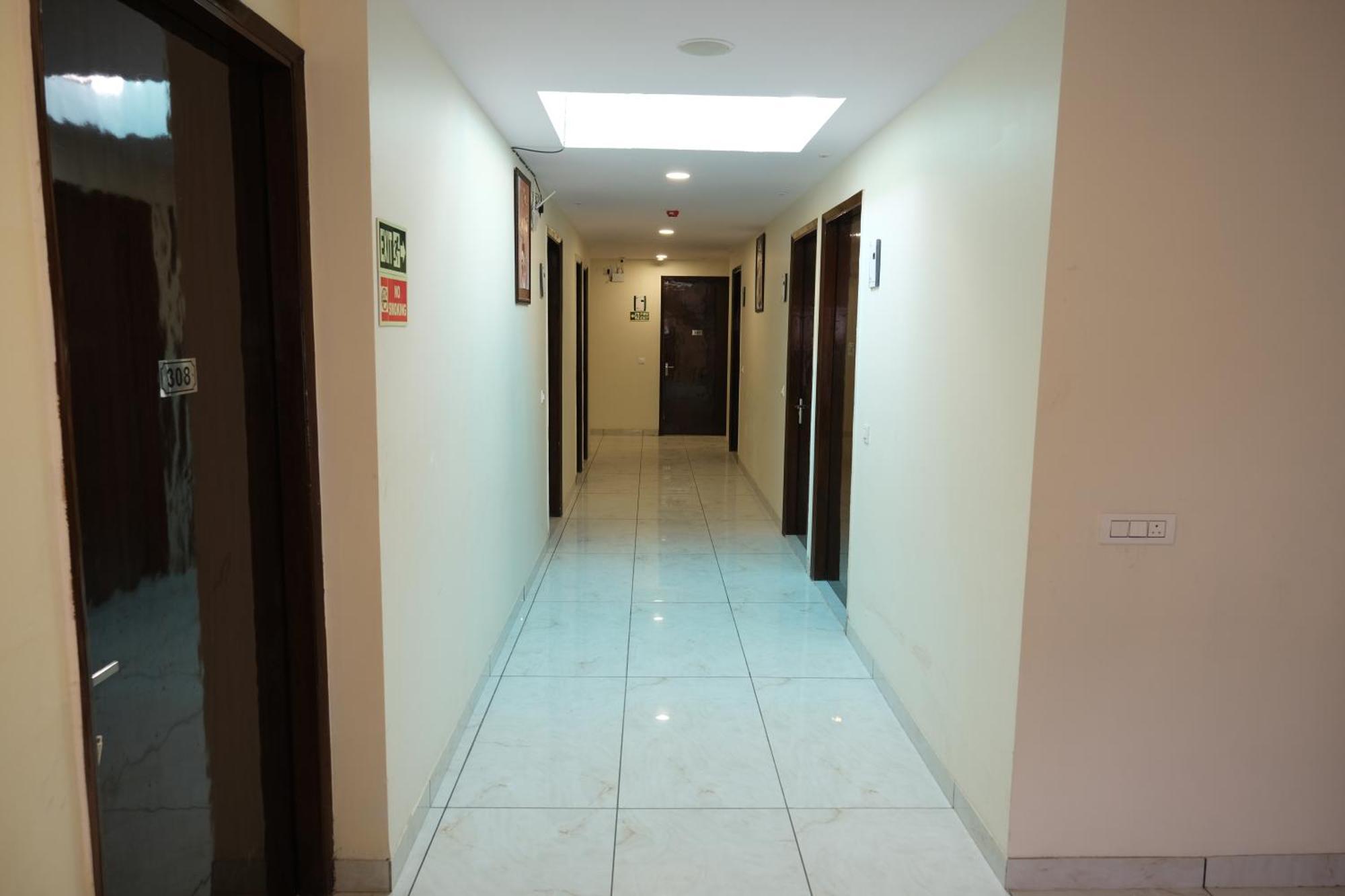 Hotel De Hocks Deluxe - New Delhi Railway Station المظهر الخارجي الصورة